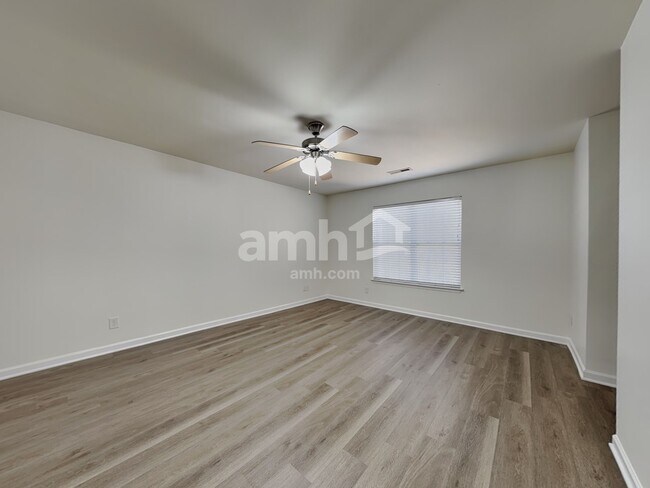 Building Photo - 801 Winterside Ln