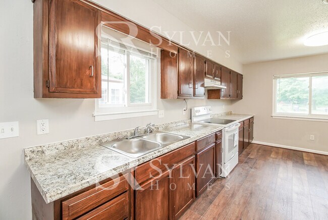 Building Photo - Rest. Relax. Recharge. Home awaits!