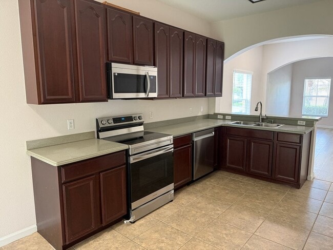 Building Photo - 16617 Cedar Crest Dr