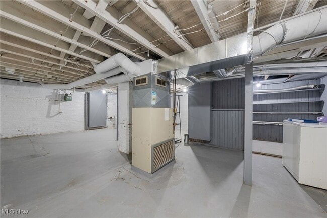 Building Photo - 4141 Cyril Ave