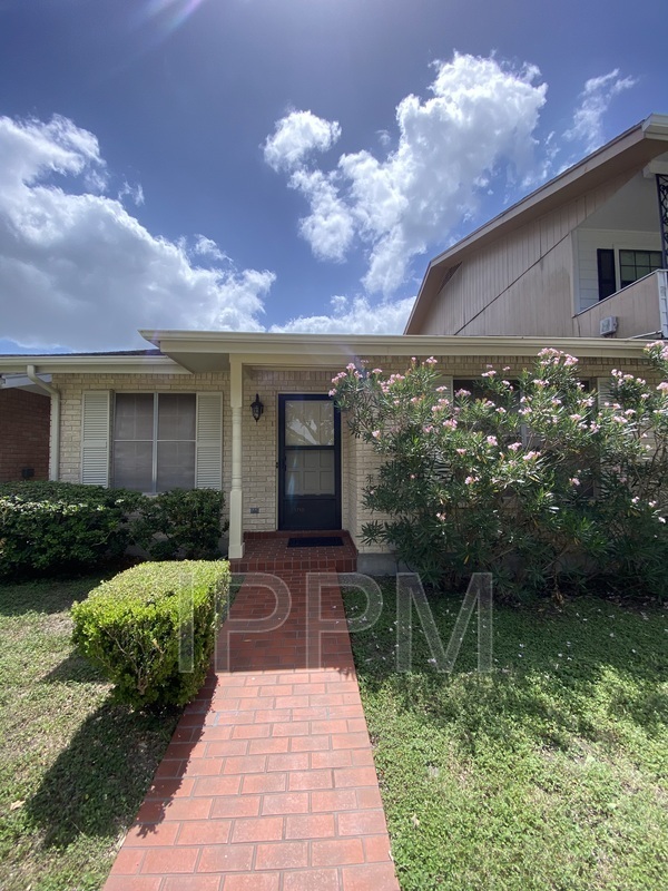 Primary Photo - 1710 Palm Valley Dr W