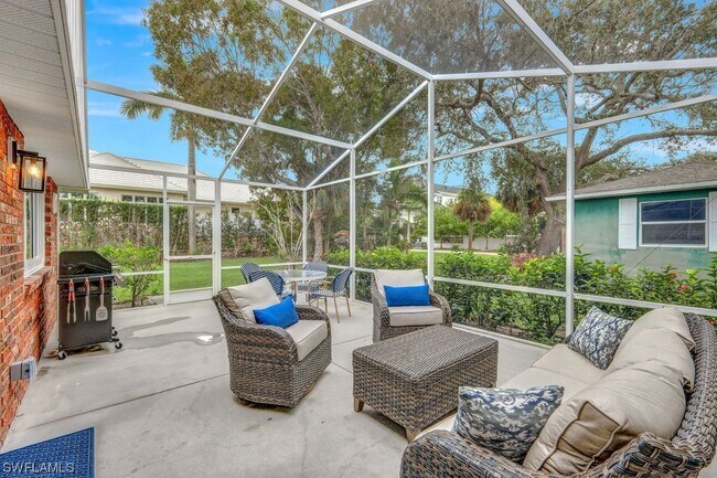 Building Photo - 1650 3rd St S