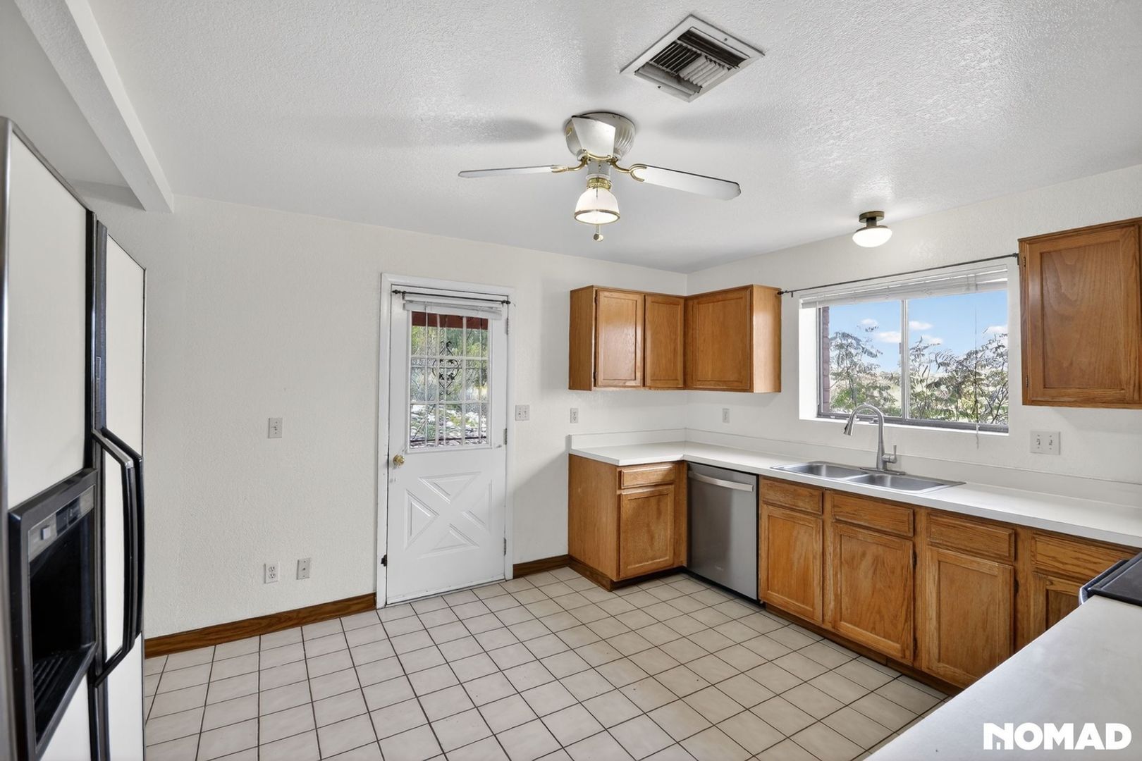 Building Photo - 4600 N Camino De Oeste