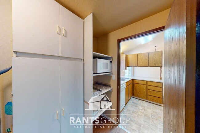 Building Photo - 174