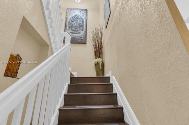 Building Photo - 8612 Buckskin Manor