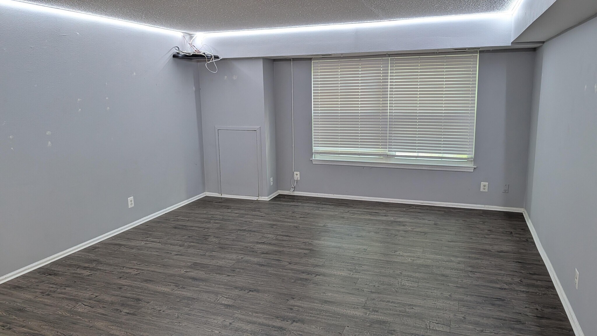 Building Photo - 7621 Provincial Dr