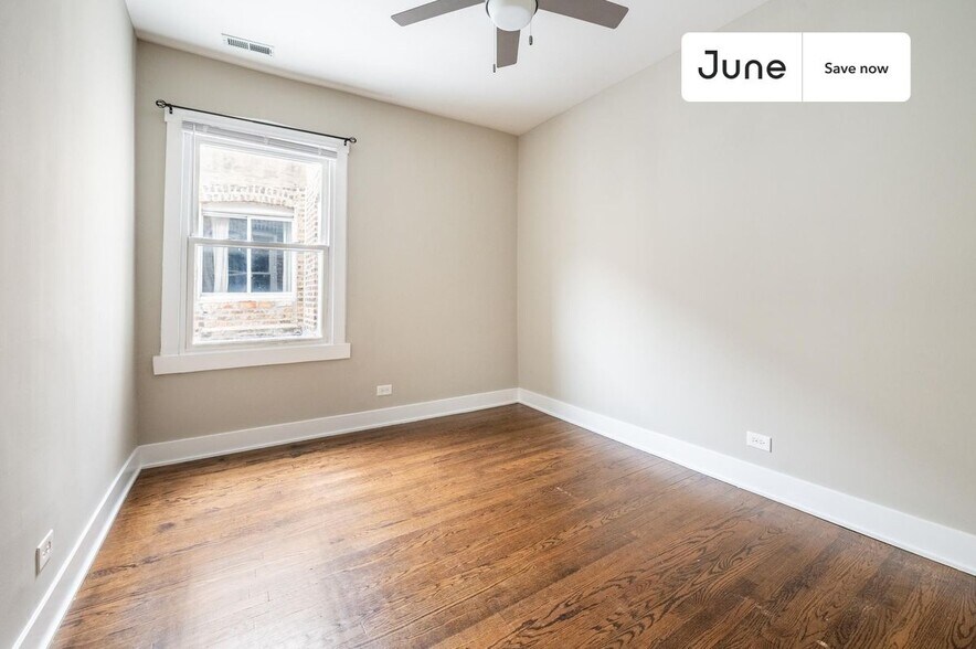 Building Photo - 3304 W Armitage Ave