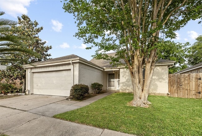 Building Photo - 6327 Lynkat Ln