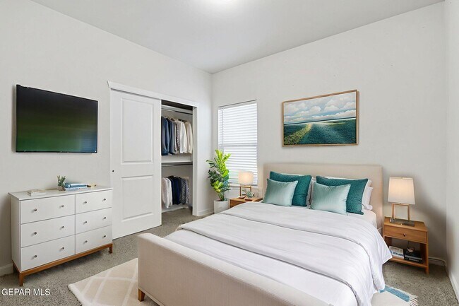 Building Photo - 5913 Ruidoso Downs St