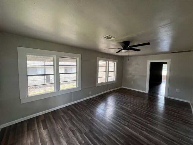 Building Photo - 3785 Goliad St
