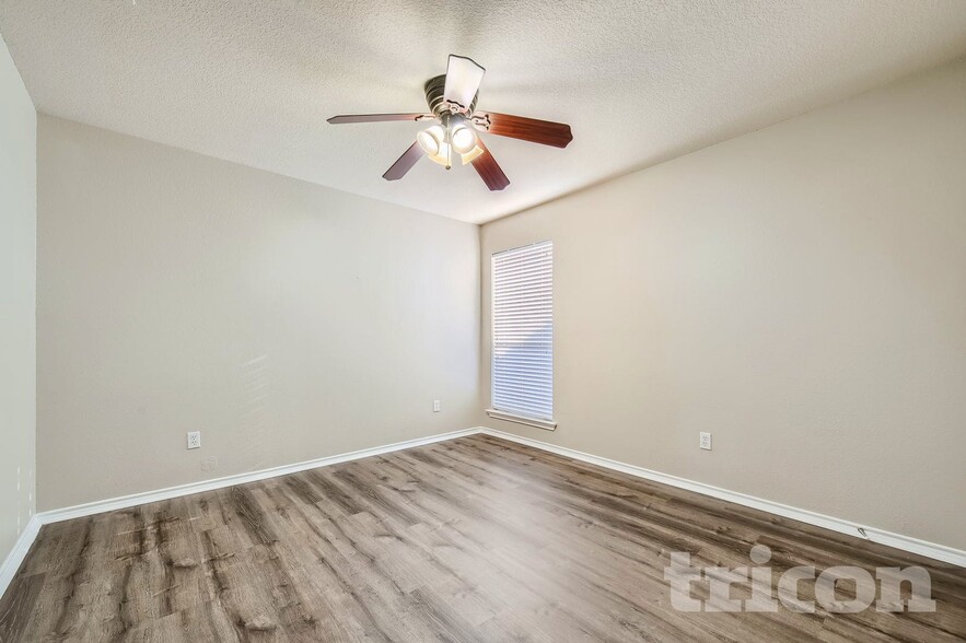 Building Photo - 9705 Gallatin Ln