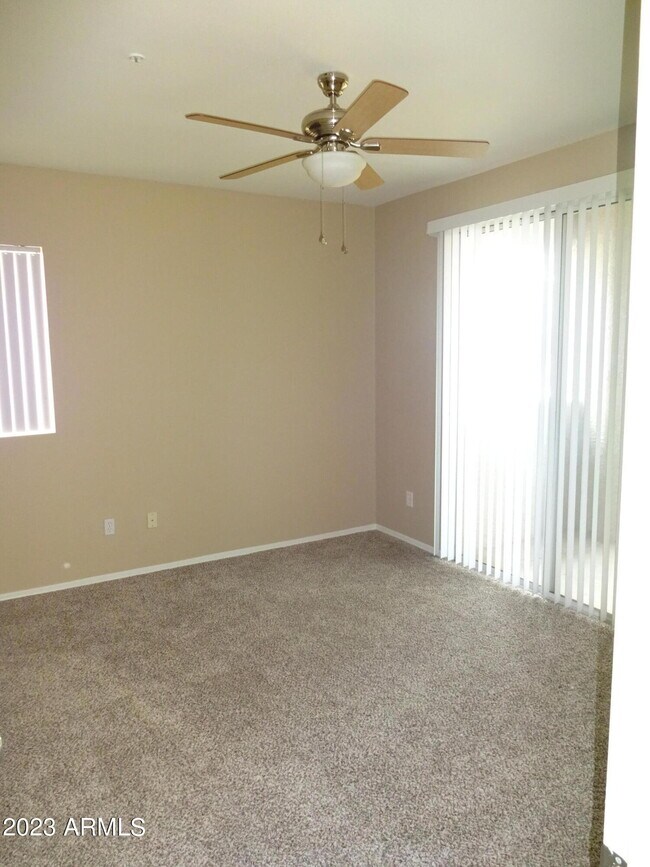 Building Photo - 2929 W Yorkshire Dr