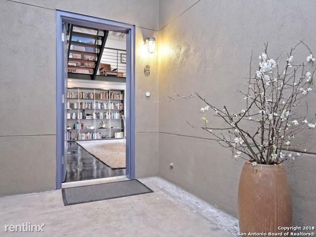 Building Photo - 2 br, 2 bath Condo - 212 Madison