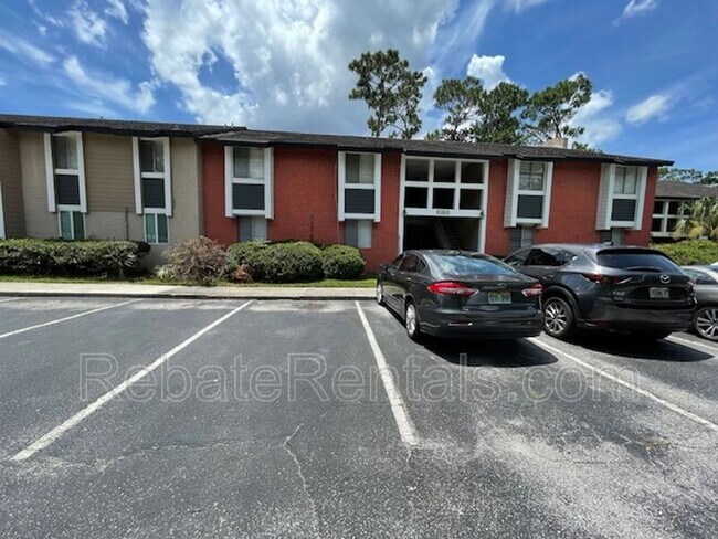 Building Photo - 8849 Old Kings Rd S