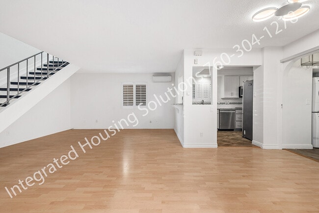 Building Photo - 5927 Mildred St