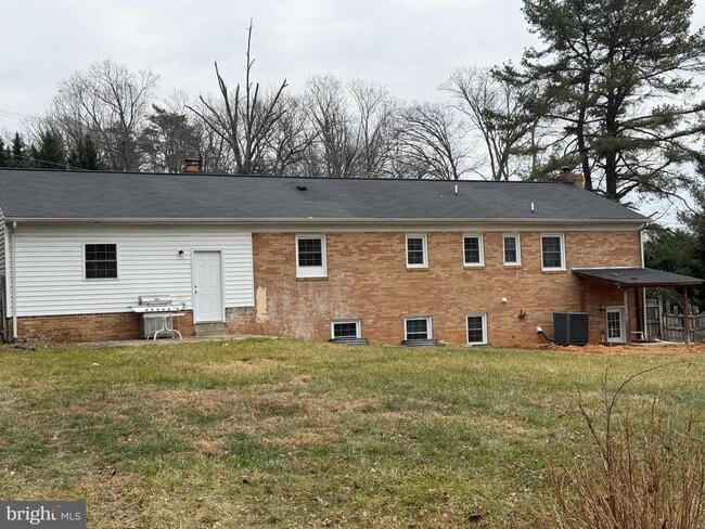 Building Photo - 4032 Olley Ln