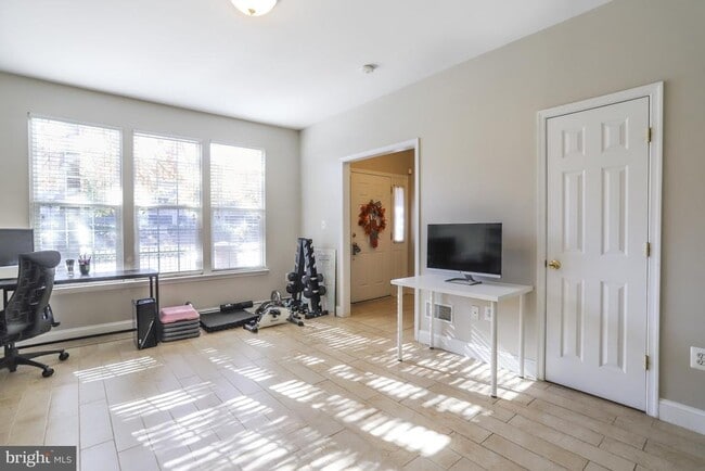 Building Photo - 2342 Huntington Station Ct