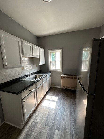 Building Photo - 55 Chase St