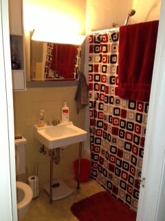 Building Photo - 869 W 5th St