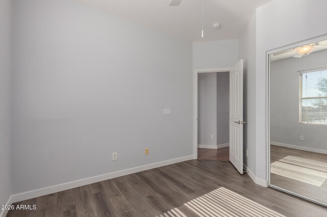 Building Photo - 144 W Campbell Ct