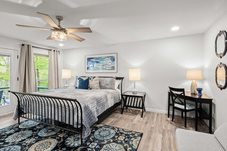 Building Photo - 16 Brompton Ln