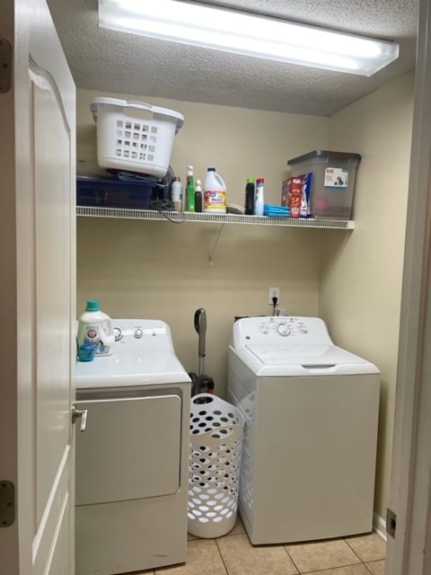 Building Photo - 127 Tine Ln