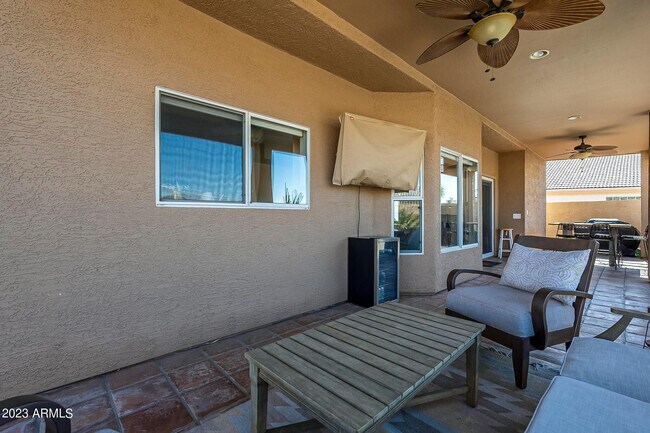 Building Photo - 10875 N 118th Way