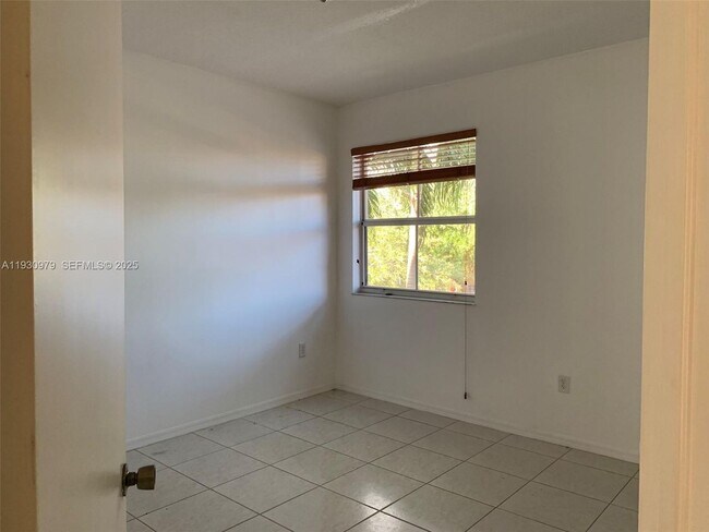 Building Photo - 3150 SW 152nd Pl