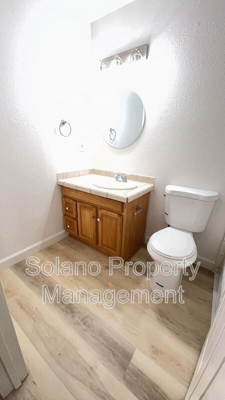 Building Photo - 1625 Park Ln