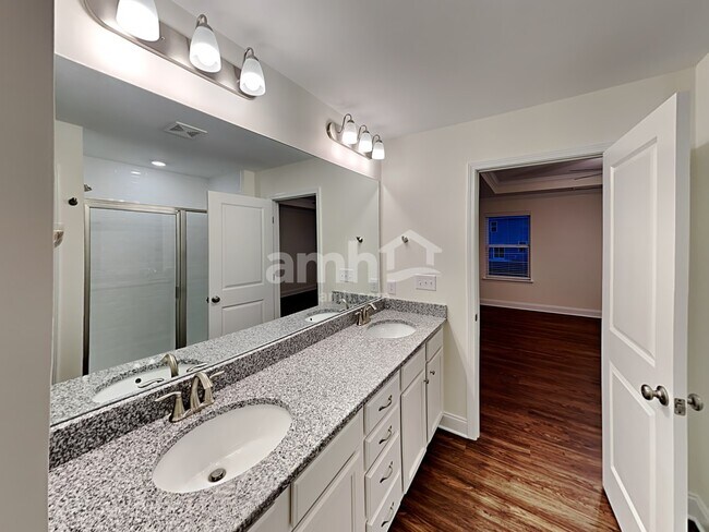 Building Photo - 4746 Chutney Dr