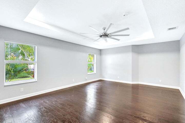Building Photo - 6463 Paradise Cv