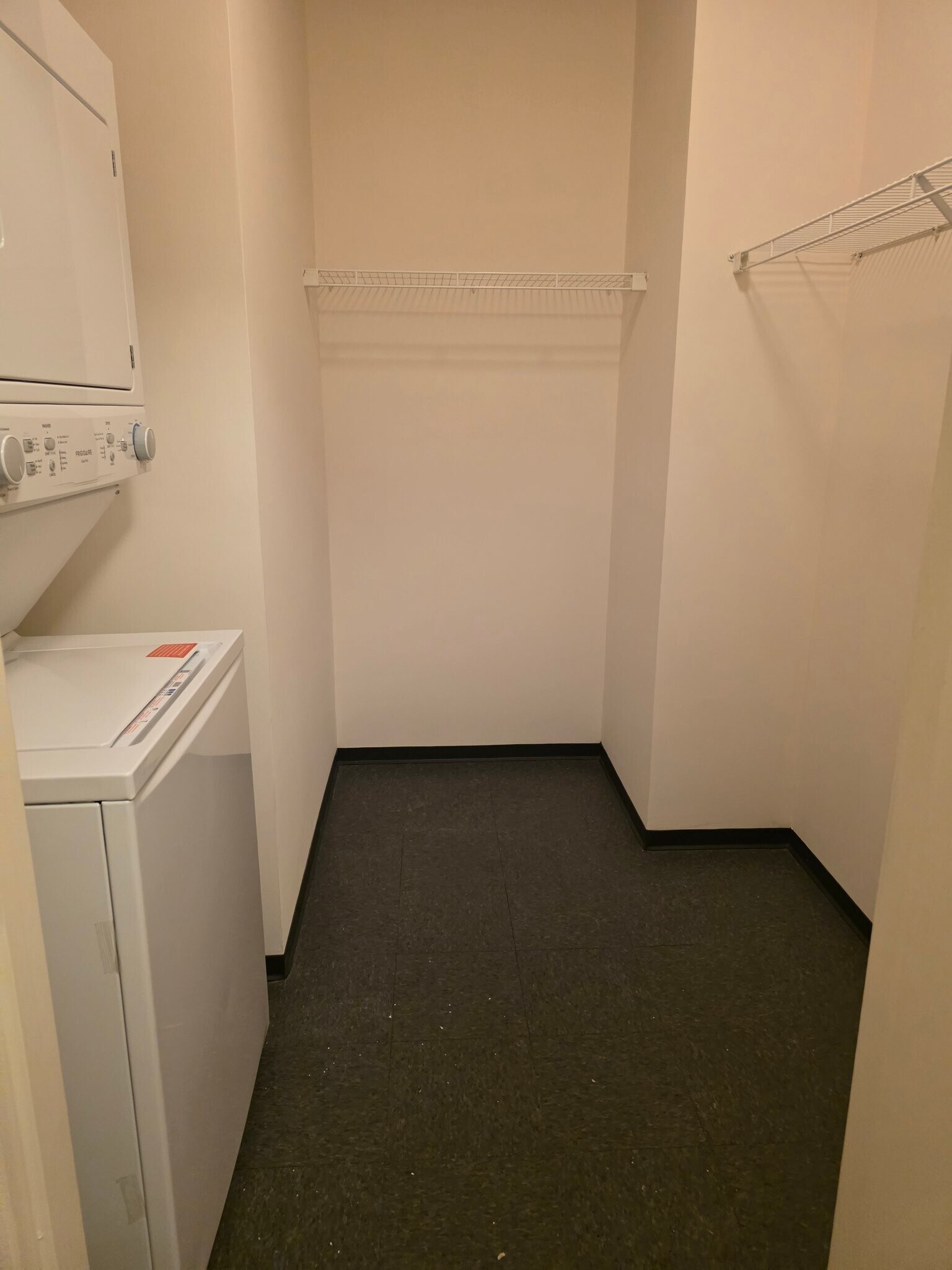 Building Photo - 1342 S Wabash Ave