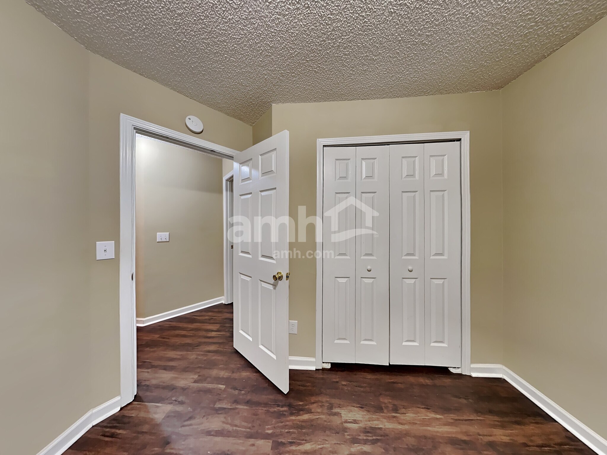 Building Photo - 114 Ridge Lake Dr