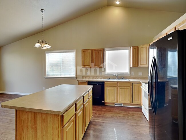 Building Photo - 168 Crystal Bay Dr
