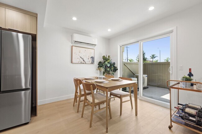 Building Photo - Showing Times: to schedule a viewing, please contact us