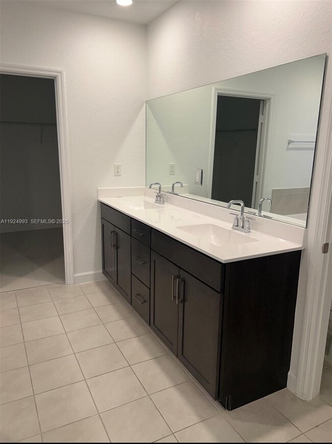 Building Photo - 27034 SW 132 Ct Rd