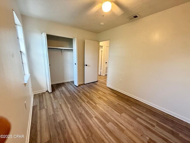 Building Photo - 506 N 11th St