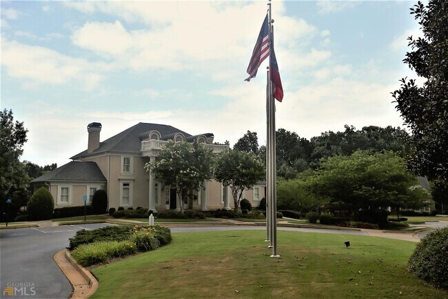 Building Photo - 1660 Briergate Dr