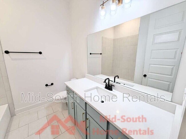 Building Photo - 5628 Draper Trail