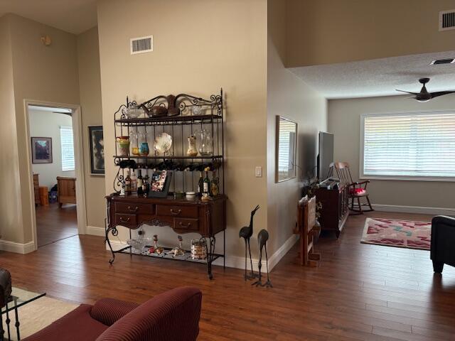 Building Photo - 5582 Royal Lake Cir