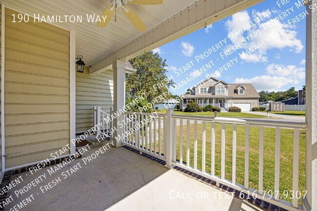 Building Photo - 190 Hamilton Way