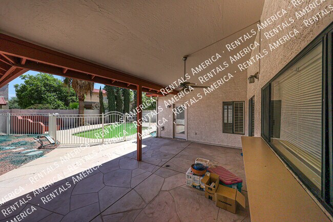 Building Photo - 4150 W Kent Dr