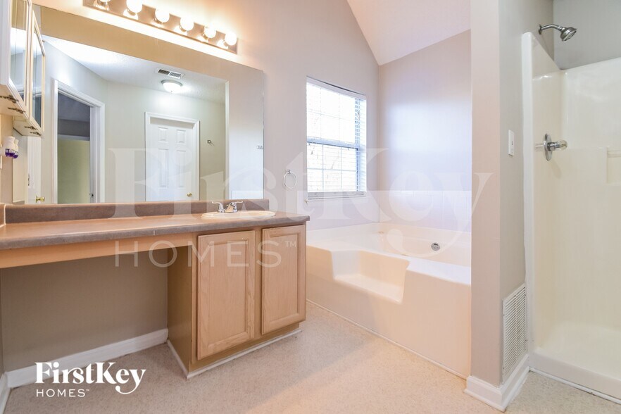 Building Photo - 3632 Salem Glen Rd