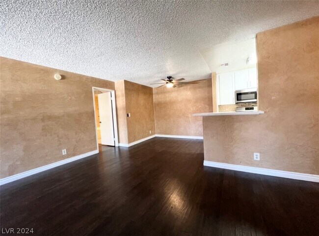 Building Photo - 2200 S Fort Apache Rd