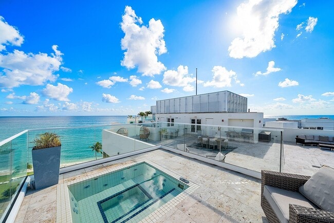 Building Photo - 3550 S Ocean Blvd