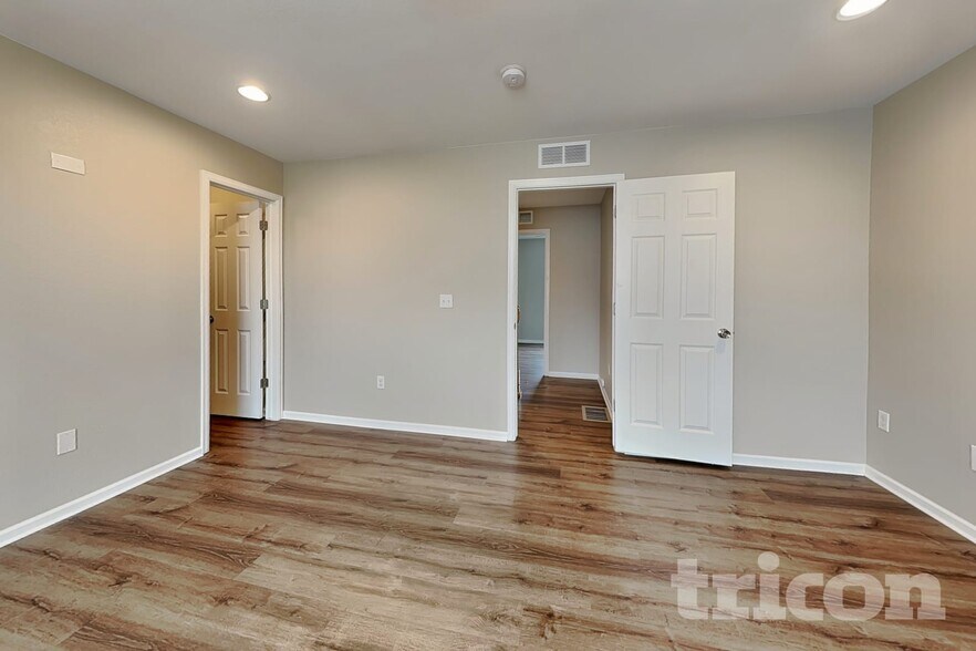 Building Photo - 20681 Randolph Pl