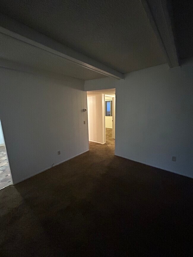 Building Photo - 668 Cedar St