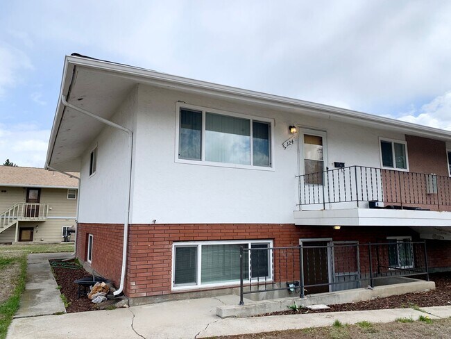 Building Photo - Knowles 4-Plex