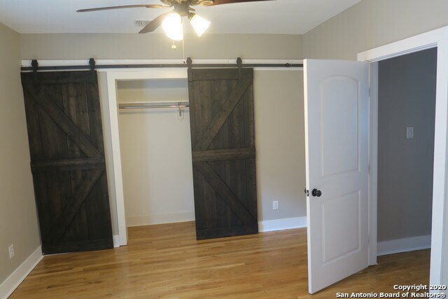 Building Photo - 430 E French Pl