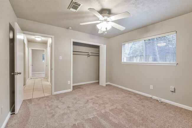 Building Photo - 25726 Timber Lakes Dr